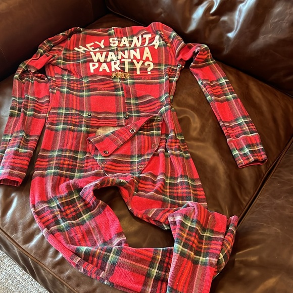 Victoria Secret Pink Holiday Christmas Xmas Thermal Onesie With Butt Flap Sz. L - Picture 2 of 4